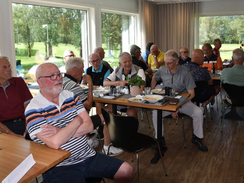Prisutdelning efter våretappen